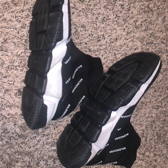 COPY - Balenciaga Shoe Black/White Womens Size 8. Like New - Picture 2 of 3